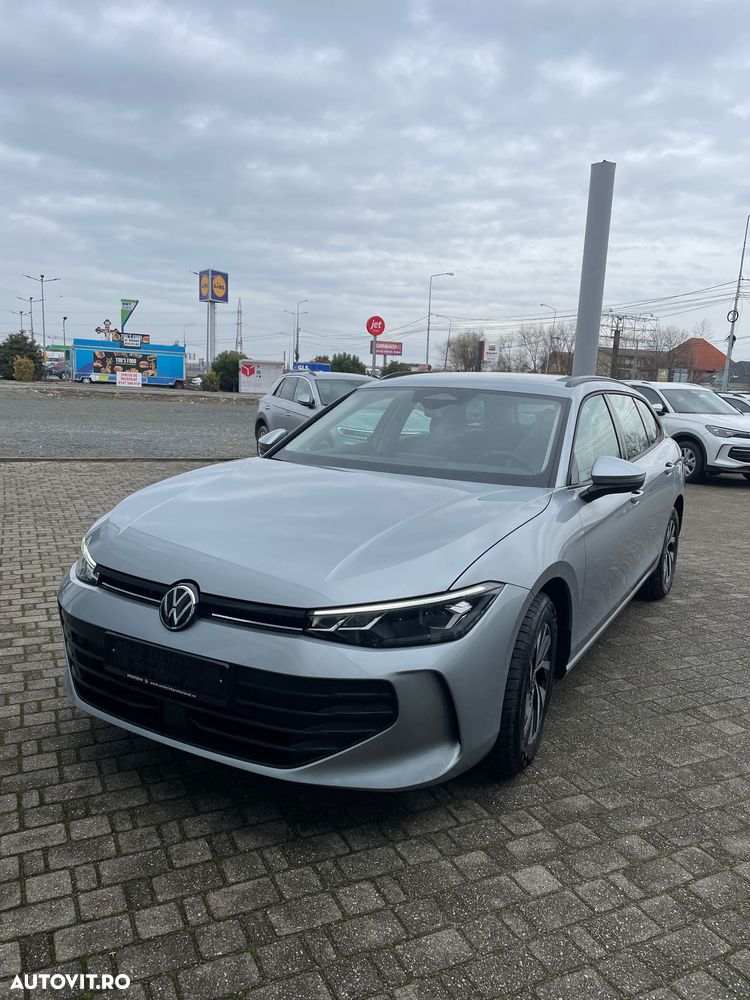 Volkswagen Passat 1.5 eTSI DSG MHEV Base - 1