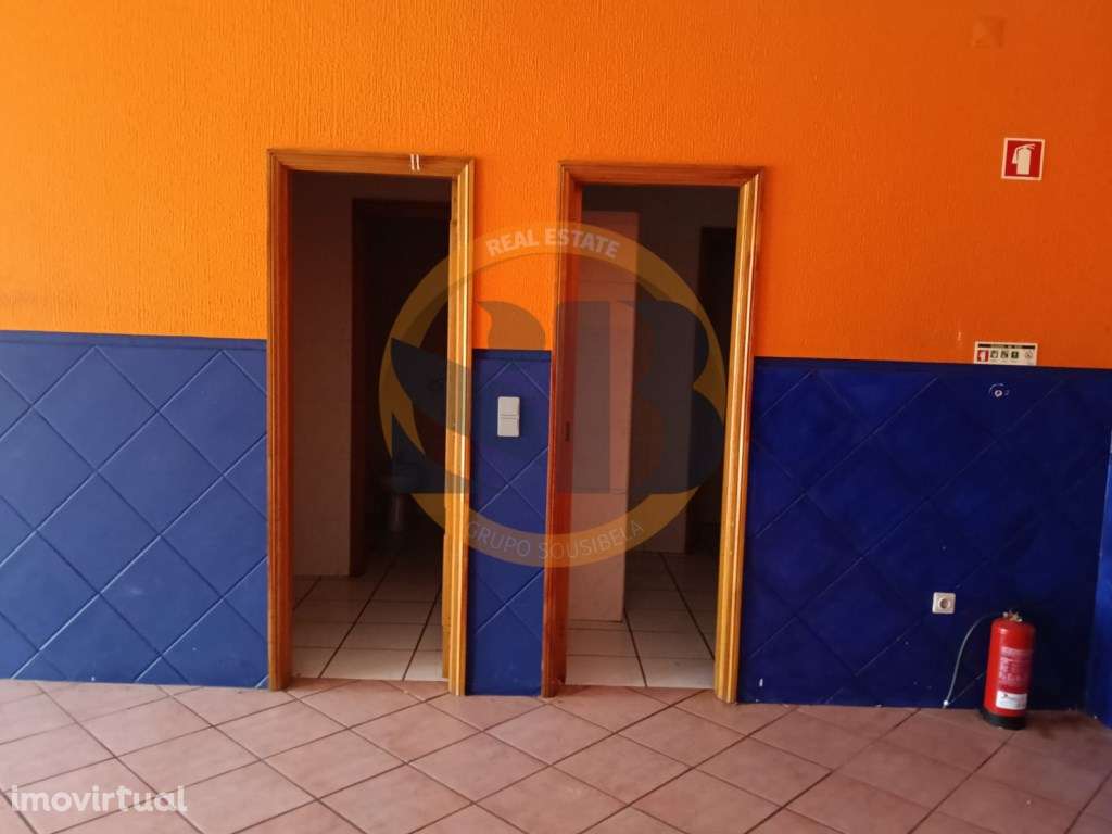 Loja Oliveira de Azeméis, Vila de Cucujães - Grande imagem: 3/8