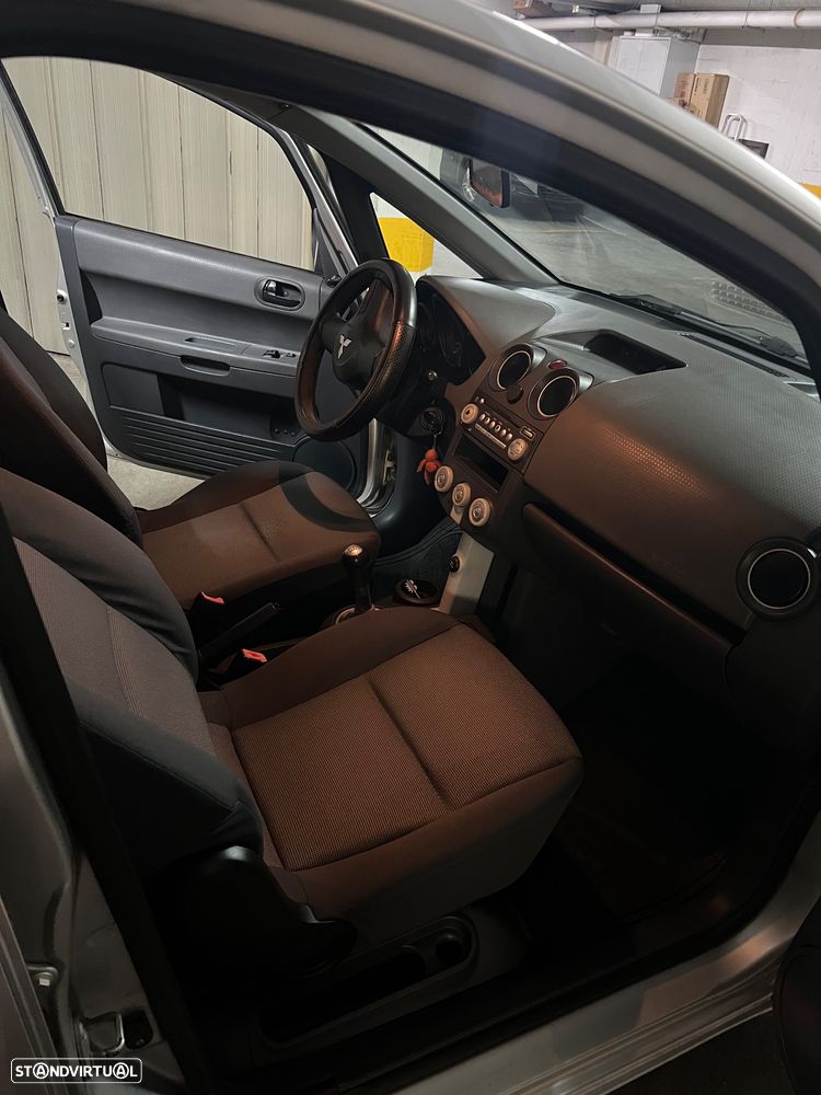 Mitsubishi Colt 1.1 Base - 4
