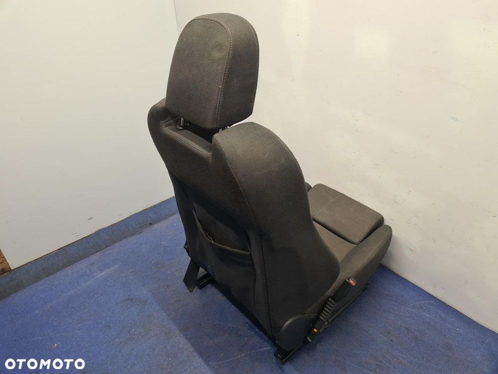 OPEL ZAFIRA A FOTEL KIEROWCY RECARO OPC - 9