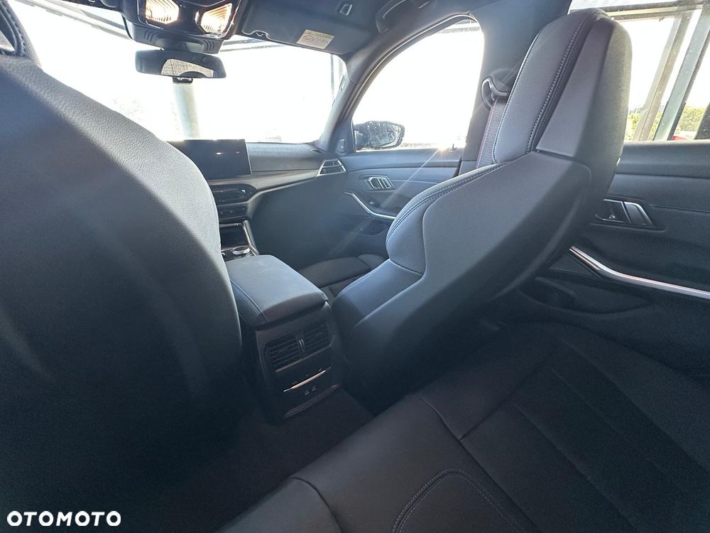 BMW Seria 3 - 27