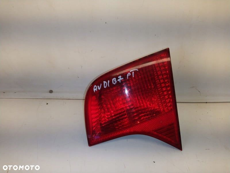 LAMPA PRAWA TYLNA TYŁ AUDI A4 B7 W KLAPĘ 04-08 - 2