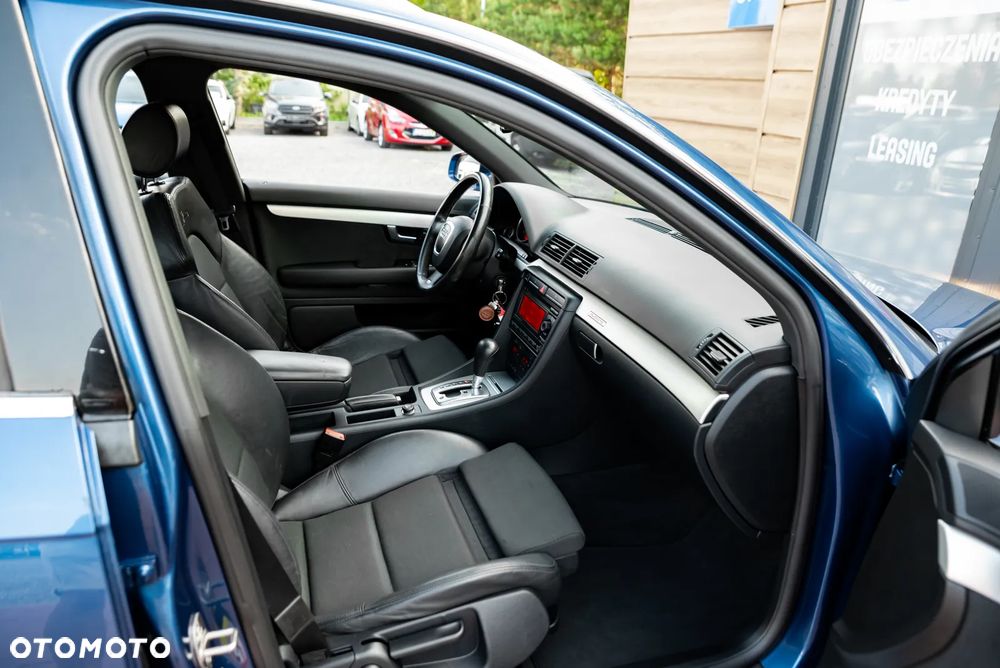 Audi A4 Avant 2.0 T FSI quattro tiptronic - 24