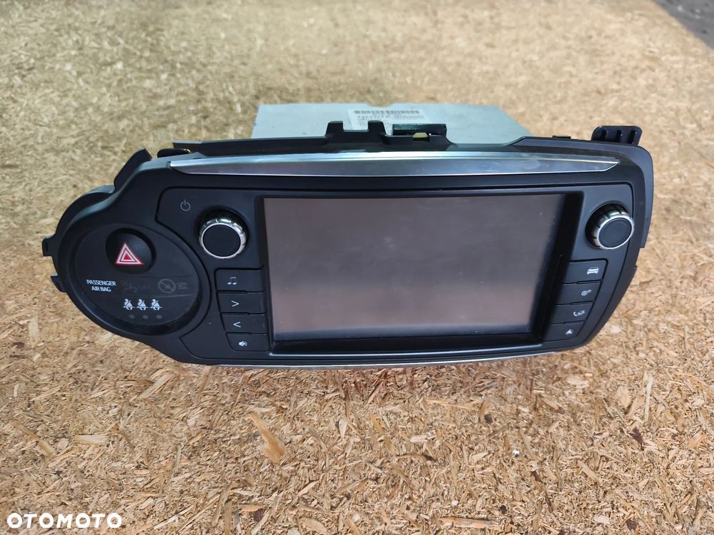 RADIO NAWIGACJA 86140-0D090 TOYOTA YARIS III - 1