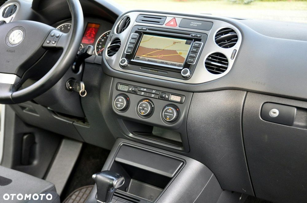 Volkswagen Tiguan - 26