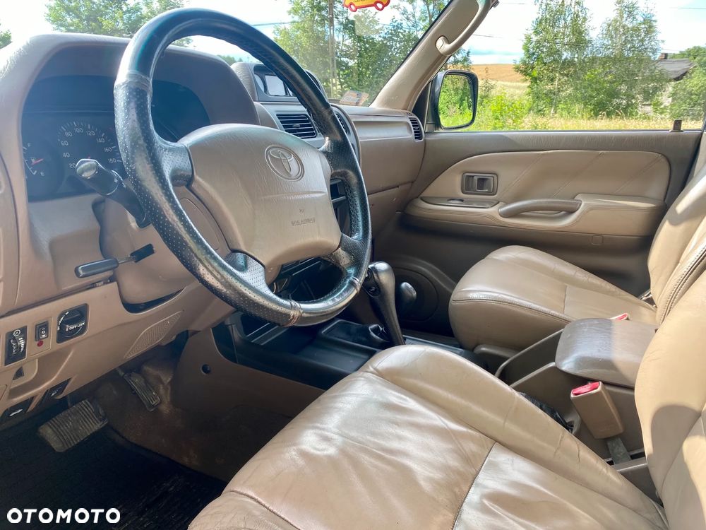 Toyota Land Cruiser - 6