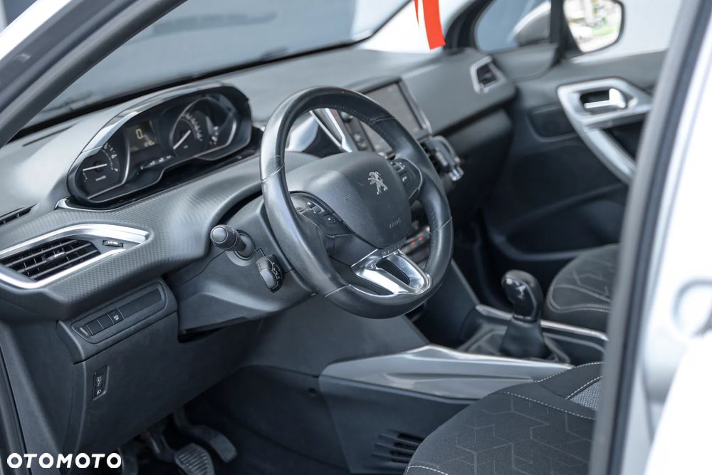 Peugeot 2008 1.2 Pure Tech Active - 6