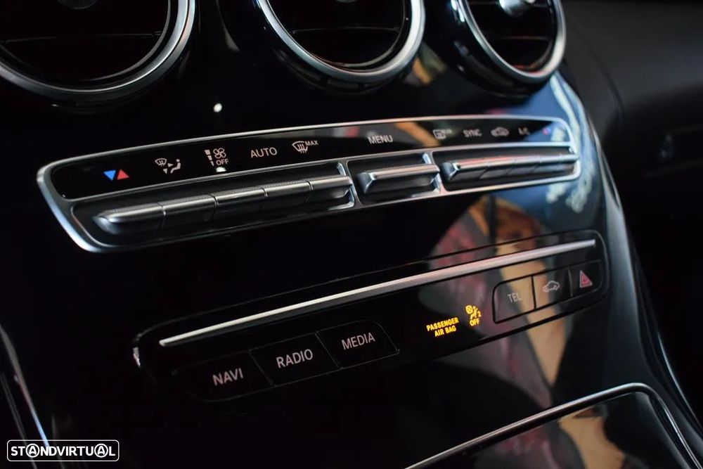 Mercedes-Benz C 300 d AMG Line - 18