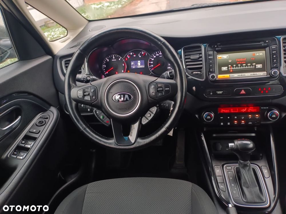 Kia Carens - 12