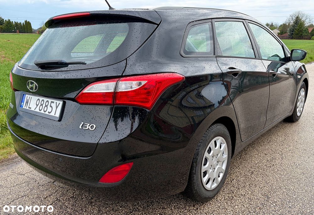 Hyundai i30 1.6 CRDi Automatik Style - 5