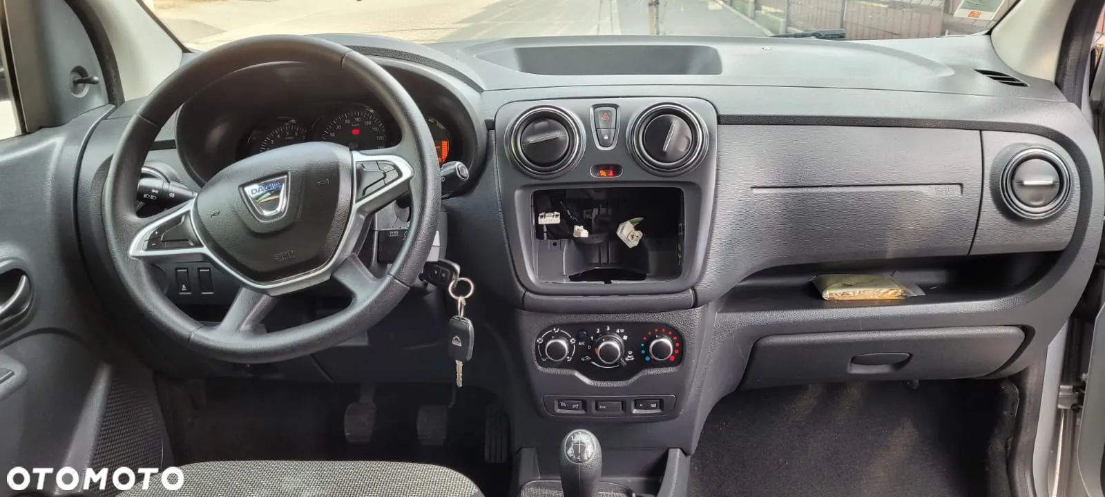 Dacia Lodgy 1.6 Access - 10