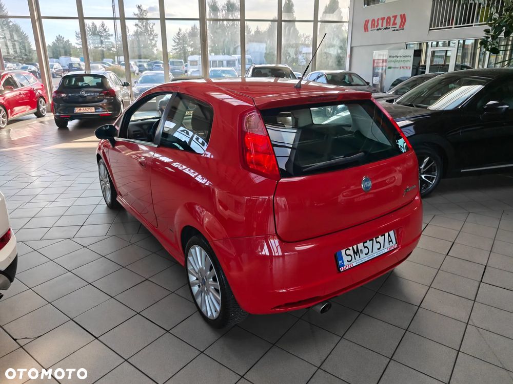 Fiat Punto 1.4 16V Dynamic - 8