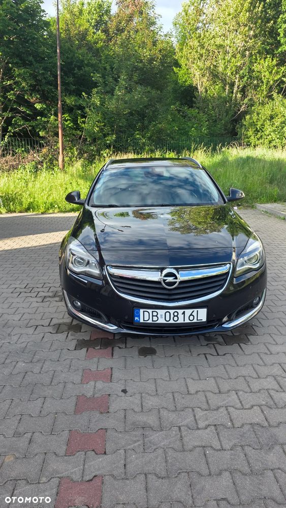 Opel Insignia - 1