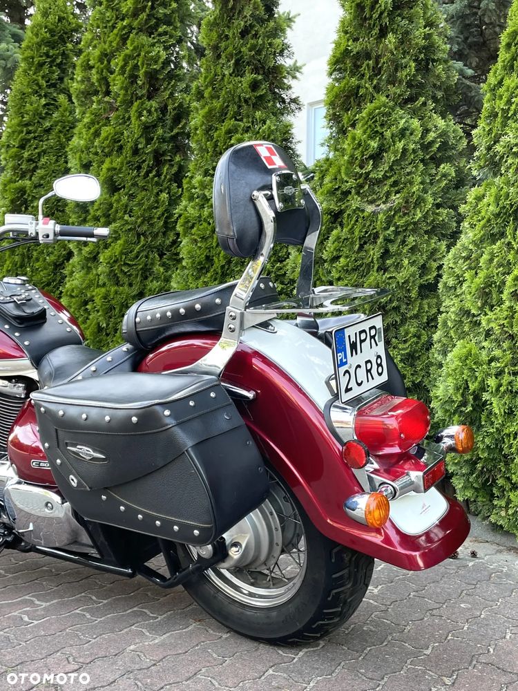 Suzuki VL 800 Volusia - Boulevard C50 - 5