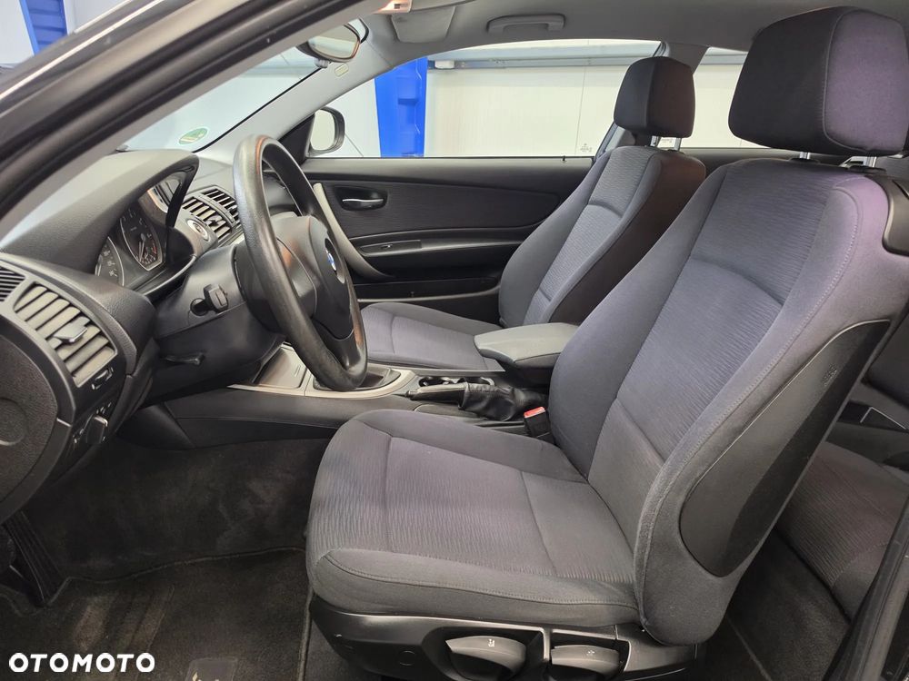 BMW Seria 1 116i - 21
