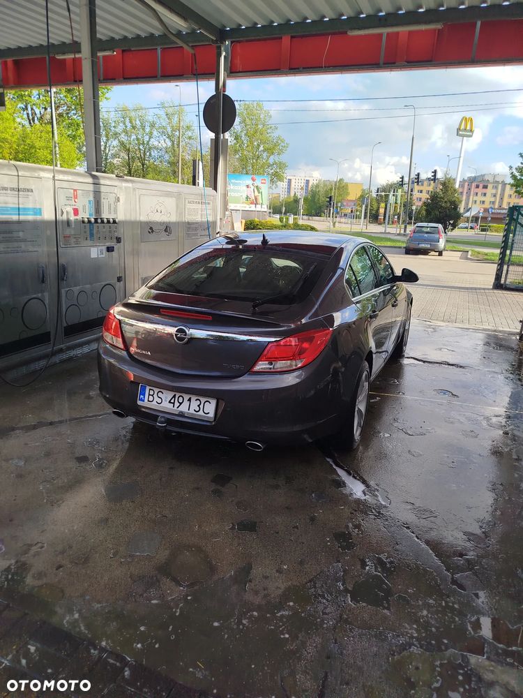 Opel Insignia 2.0 Turbo Cosmo - 1