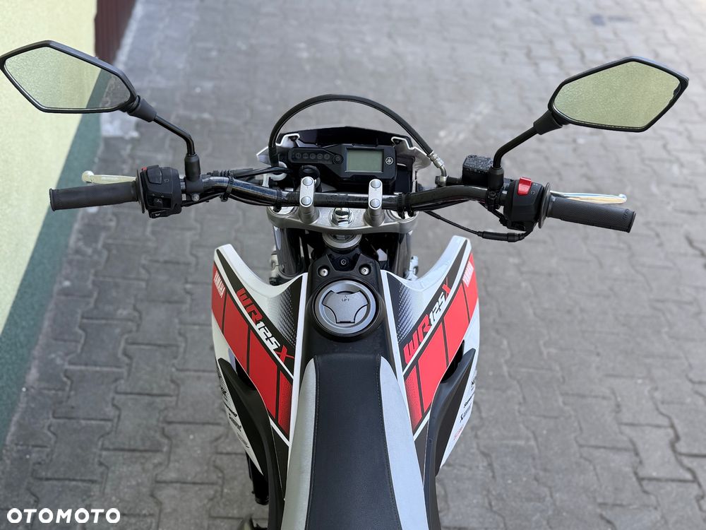 Yamaha WR - 16