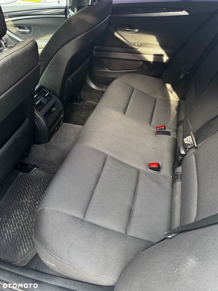 BMW Seria 5 520d - 7