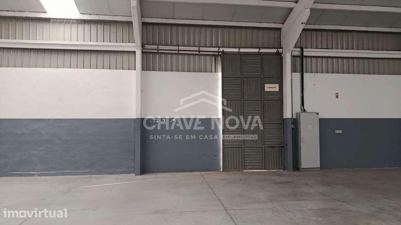 Aluguer de Armazém na Zona Industrial de Rio Meão - S.M.FEIRA - Grande imagem: 2/18