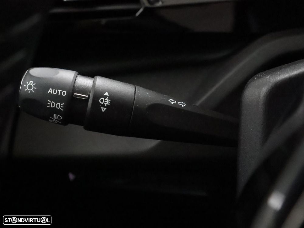 Peugeot 308 1.5 BlueHDi Active Pack EAT8 - 15