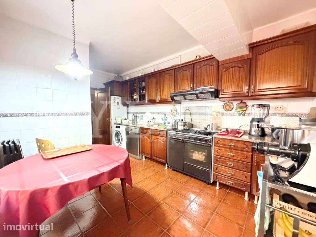 Apartamento T2 em Moscavide - Excelente Área - TERRAÇO 25M - Grande imagem: 2/35