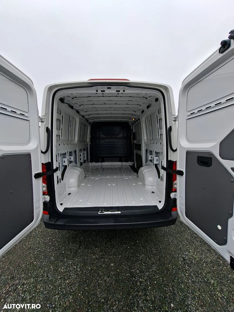 Volkswagen CRAFTER - 5