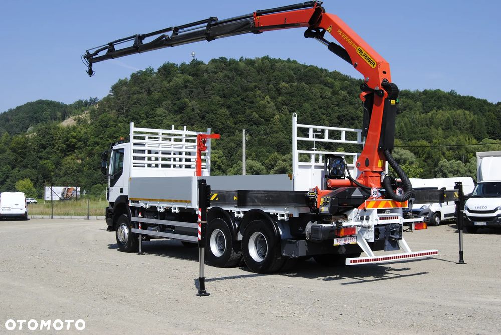 Iveco Trakker 410 6x4 SKRZYNIA 6.8m HDS PALFINGER 22002-eh / PILOT 5x wysów ROTATOR STAN IDEALNY - 13