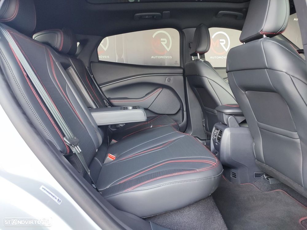 Ford Mustang Mach-E Premium AWD - 30