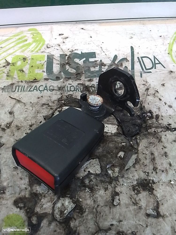 Fixador/Engate Do Cinto Tr Drt Opel Corsa D (S07) - 2
