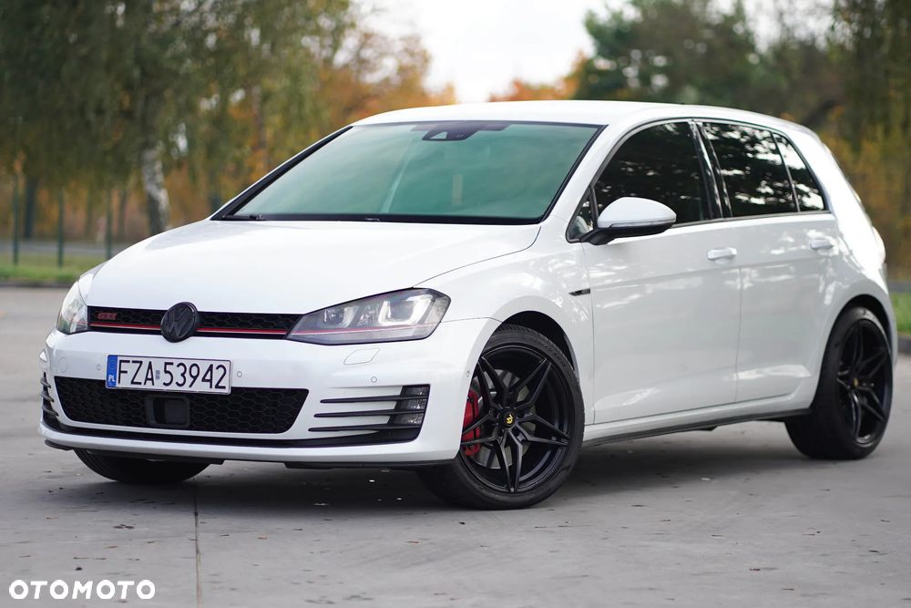 Volkswagen Golf 2.0 TSI BMT GTI Performance - 5