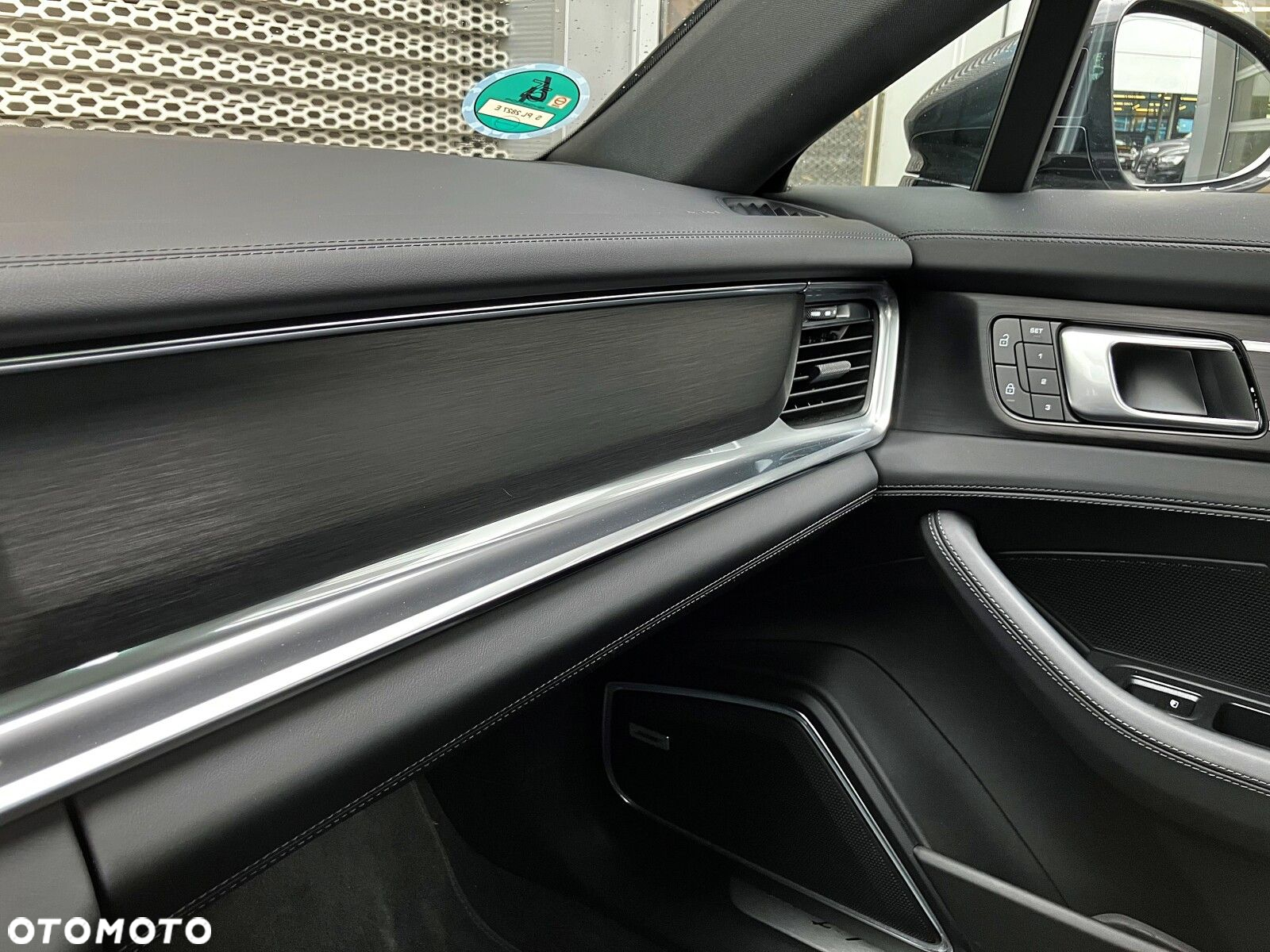 Porsche Panamera - 39