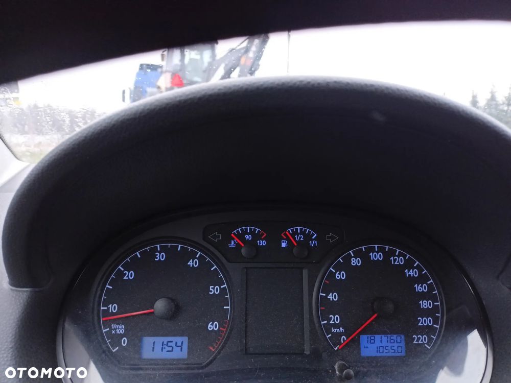 Volkswagen Polo - 13