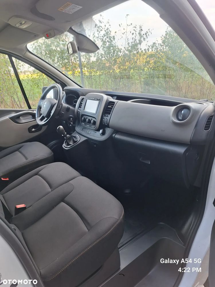 Renault Trafic - 11