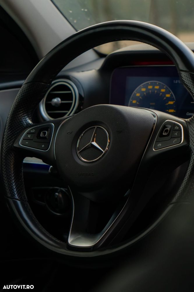 Mercedes-Benz E - 17