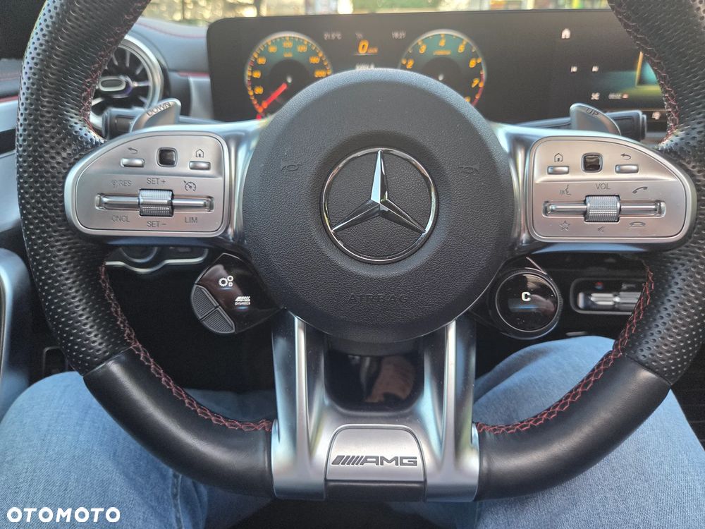 Mercedes-Benz CLA AMG 35 4-Matic 7G-DCT - 37