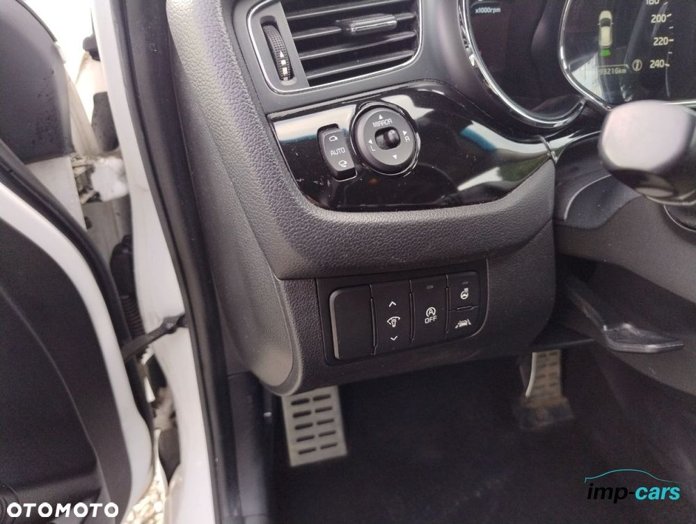 Kia Ceed - 15