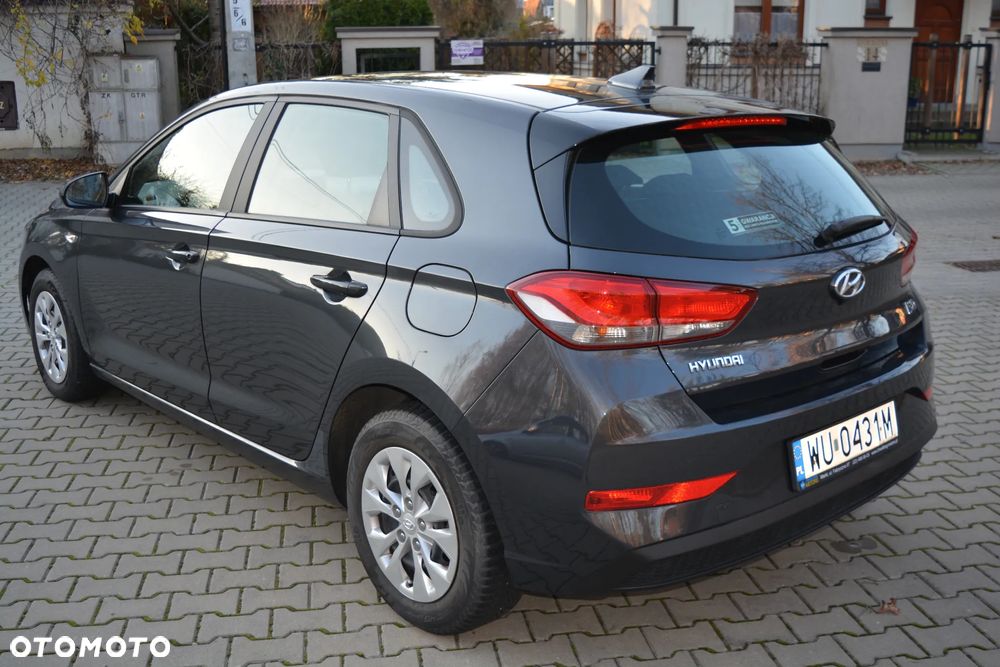 Hyundai i30 1.5 DPI Classic + - 4