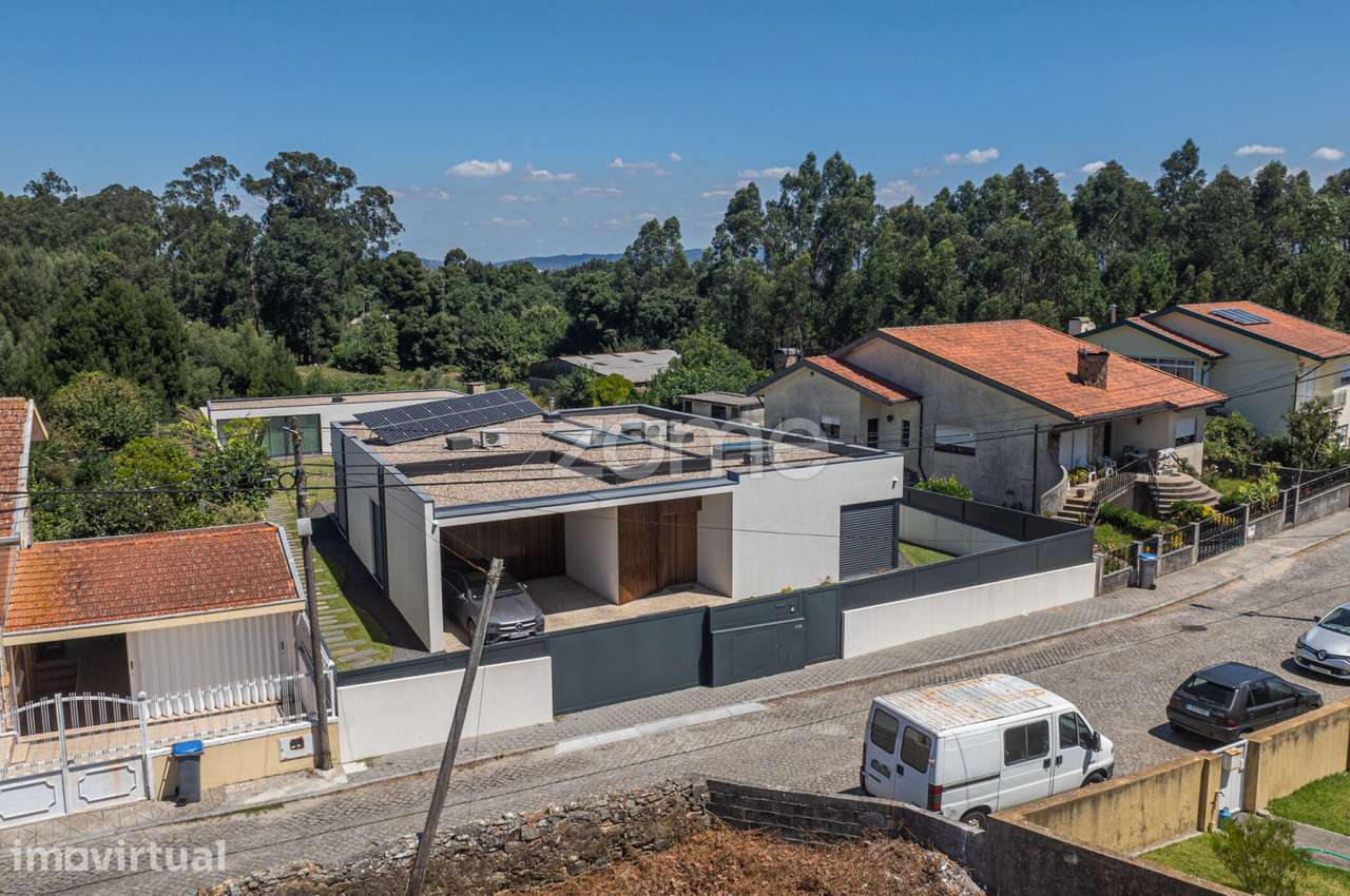 Moradia T3 Térrea Semi-Nova com Terreno de 1.300 m²|Pedroso, V.N.Ga... - Grande imagem: 3/46