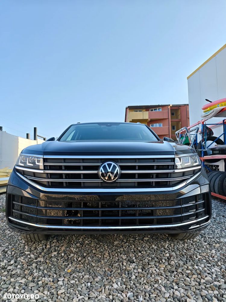 Volkswagen Touareg V6 TDI 4MOTION Elegance - 2