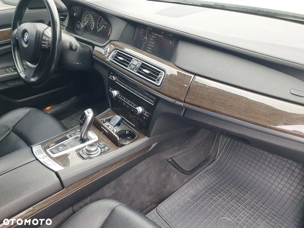 BMW Seria 7 730d Blue Performance - 16