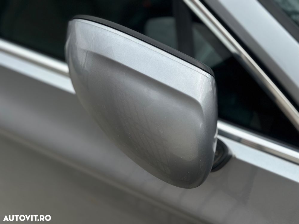 Volkswagen Passat 1.6 TDI SCR DSG Comfortline - 39