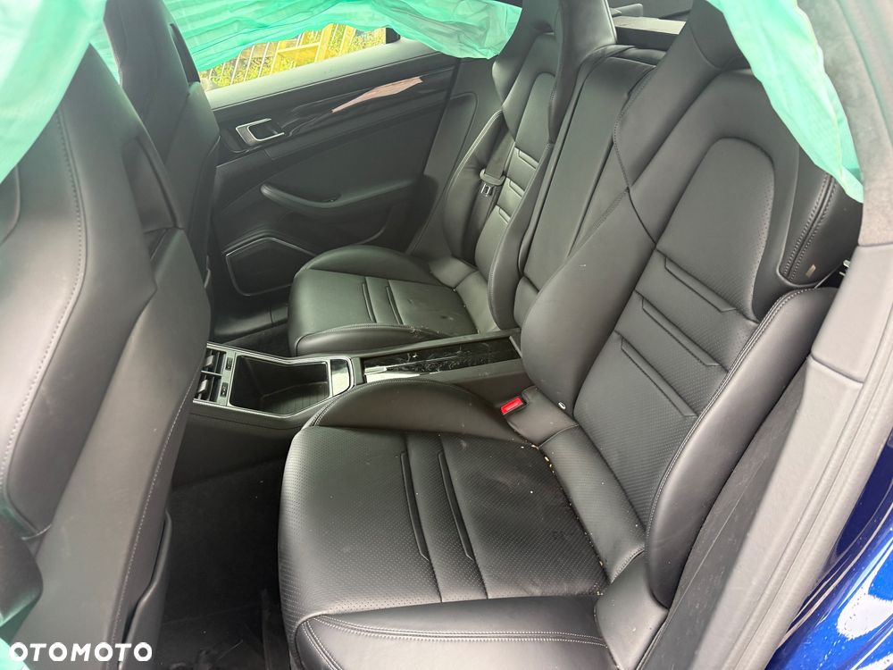 Porsche Panamera GTS - 26