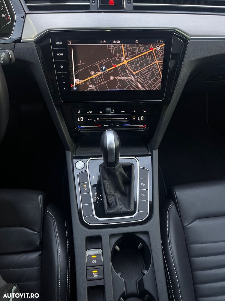 Volkswagen Passat 2.0 TDI SCR DSG Elegance - 14