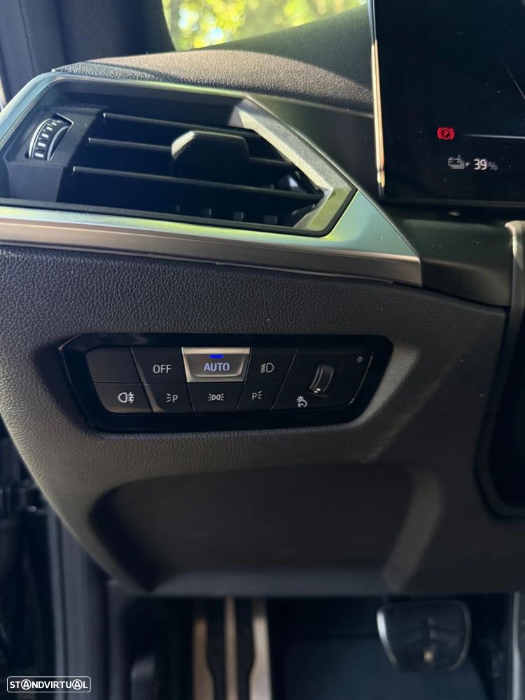 BMW i4 eDrive40 Desportiva M - 41