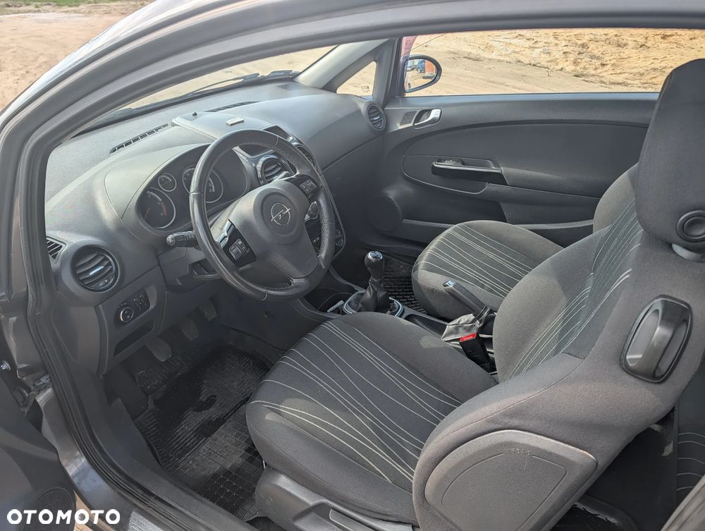 Opel Corsa 1.3 CDTI Cosmo - 9