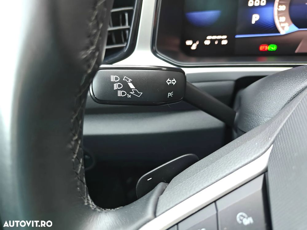 Volkswagen T-Roc 1.5 TSI DSG Life - 15