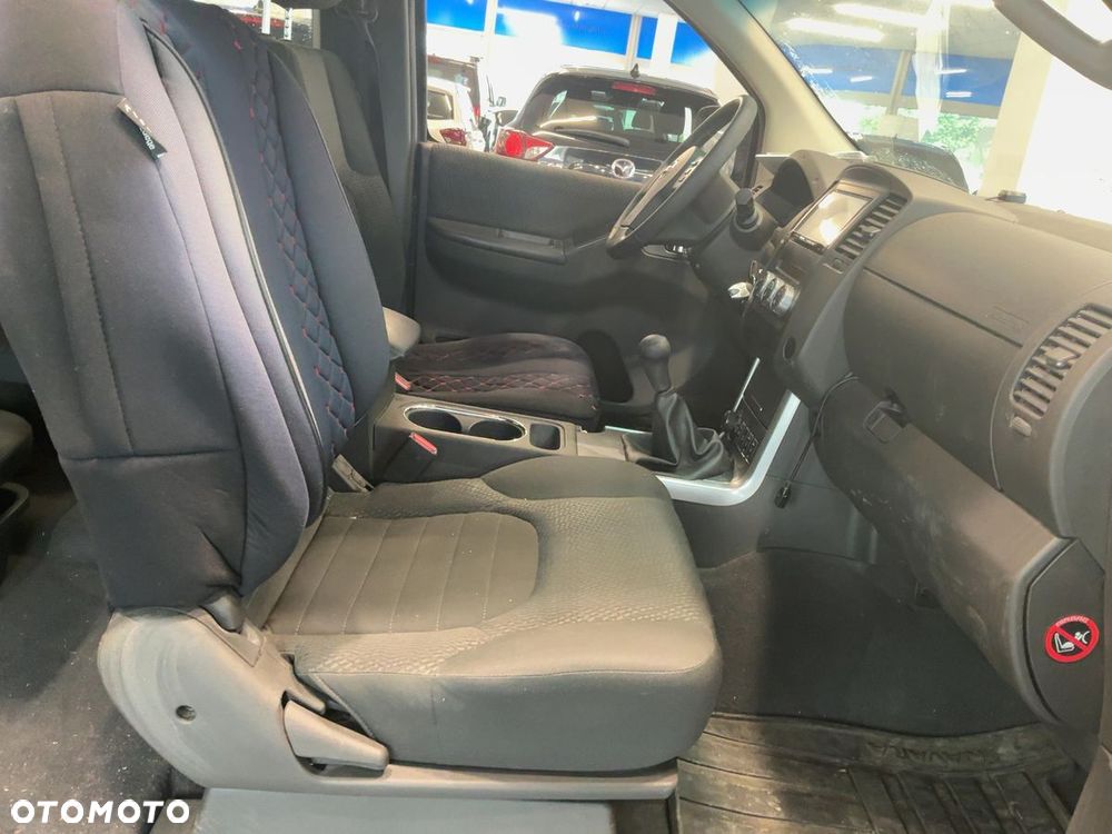 Nissan Navara SE - 5