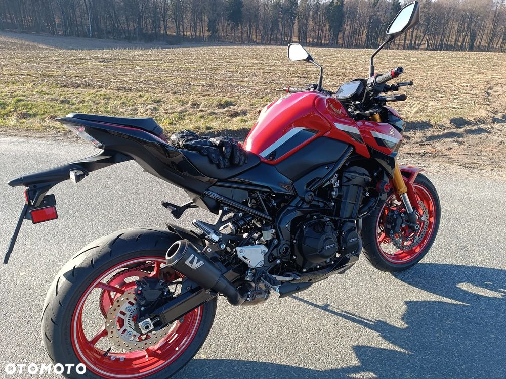 Kawasaki Z 900 - 10