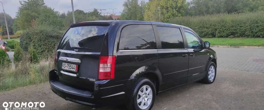 Chrysler Grand Voyager - 14
