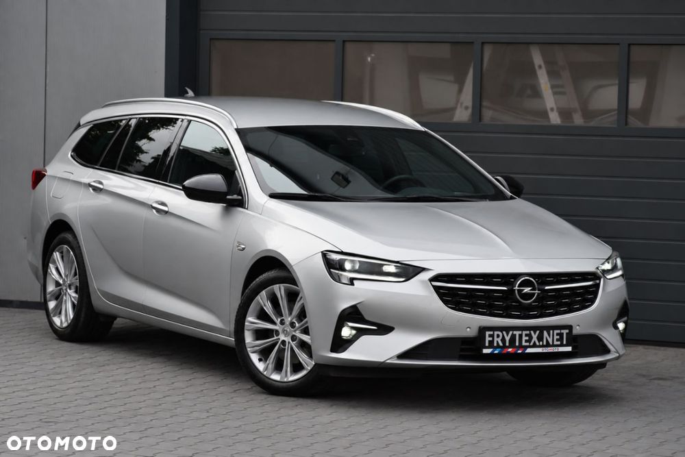 Opel Insignia - 1